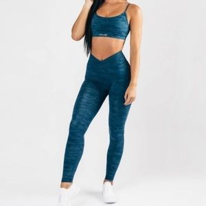 ALPHALETE SURFACE POWER CAMO LEGGINGS
